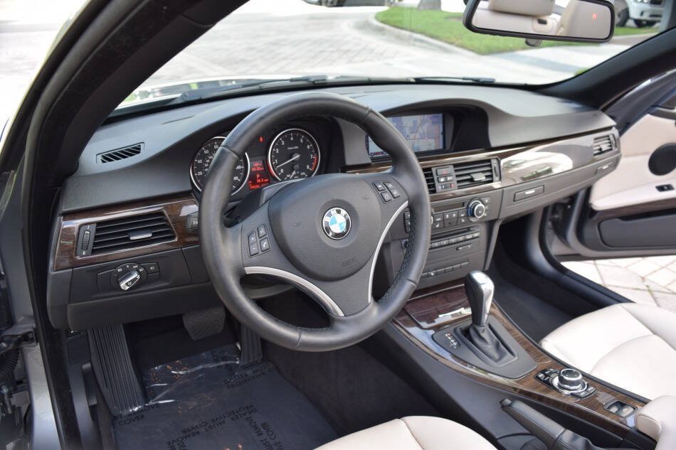 Used 2013 BMW 328i Convertible RWD image 47