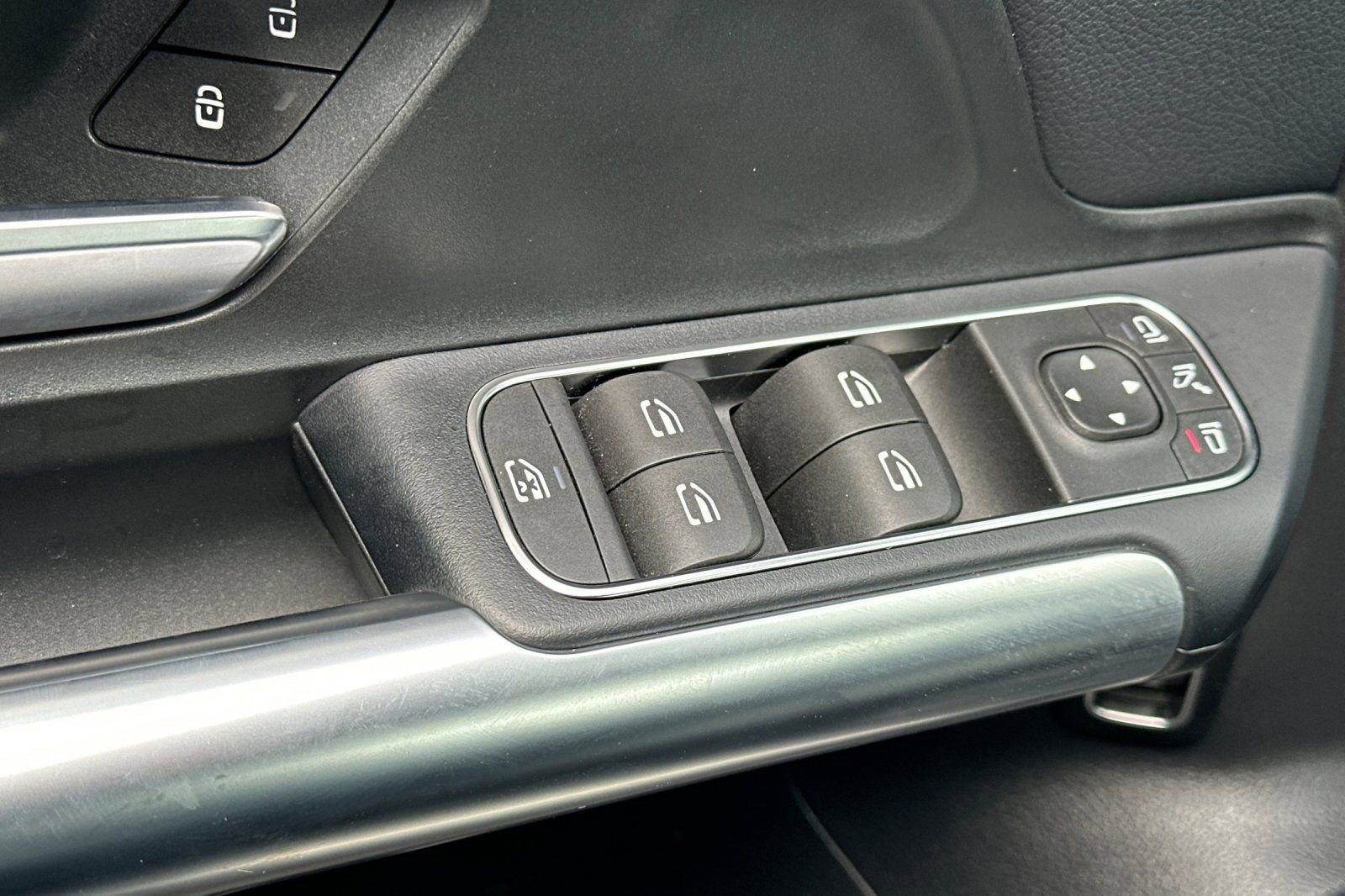 Certified 2026 Mercedes-Benz GLA 250 image 12