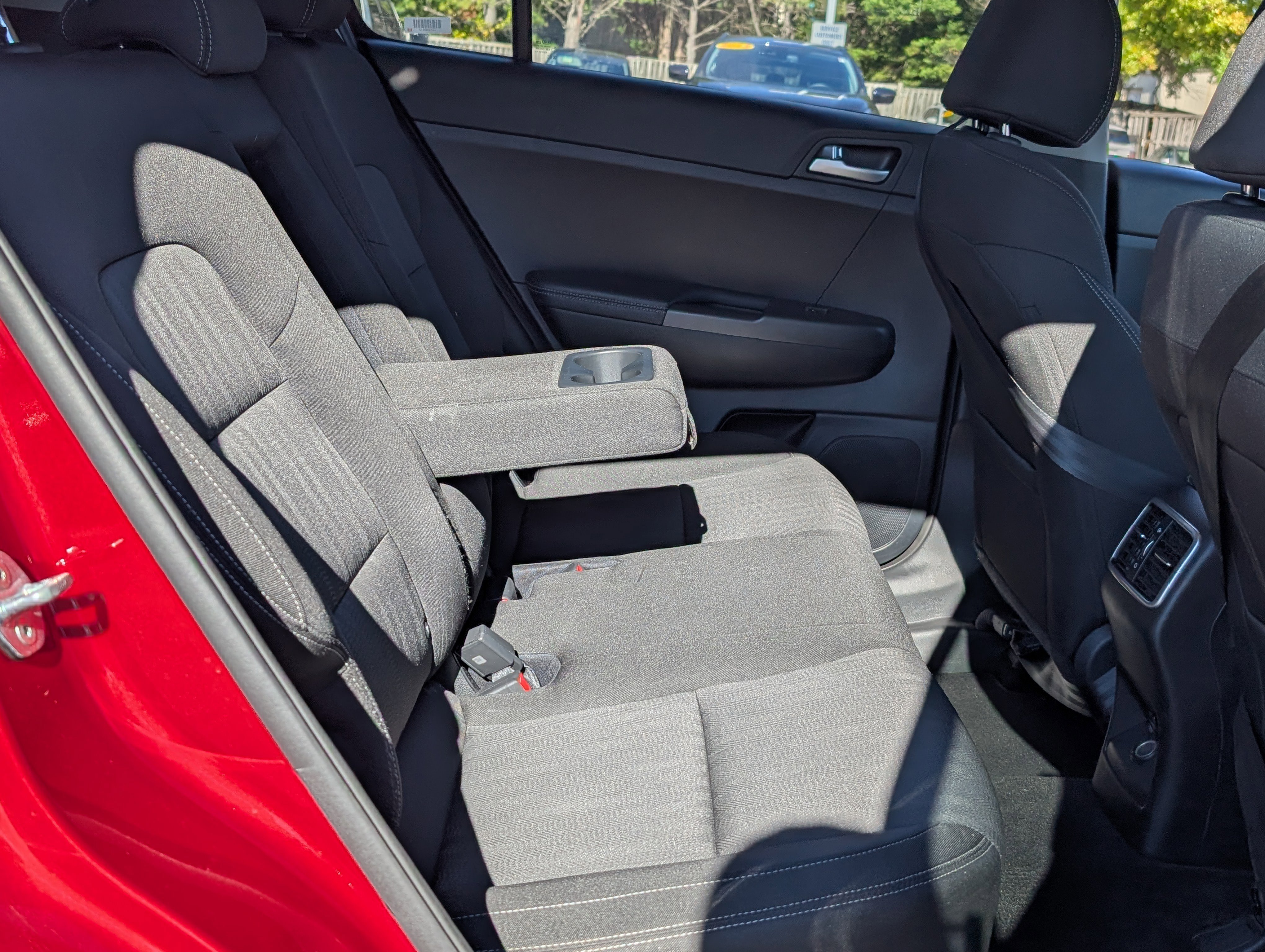 Used 2021 Kia Sportage LX image 12