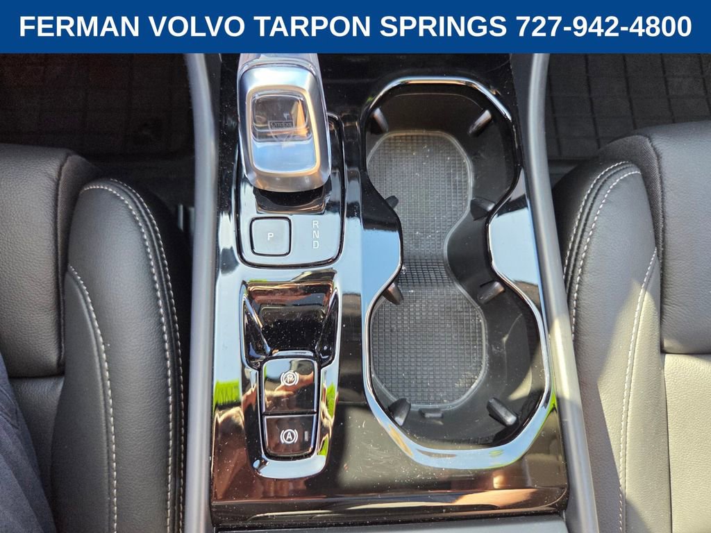 New 2026 Volvo XC40 B4 Plus w/ Protection Package Premier image 28