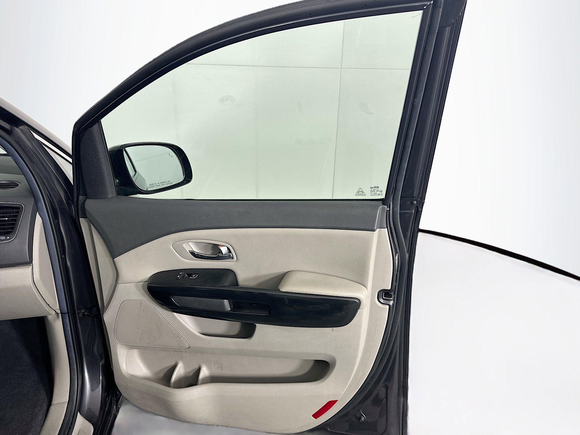 Used 2016 Kia Sedona EX FWD image 32