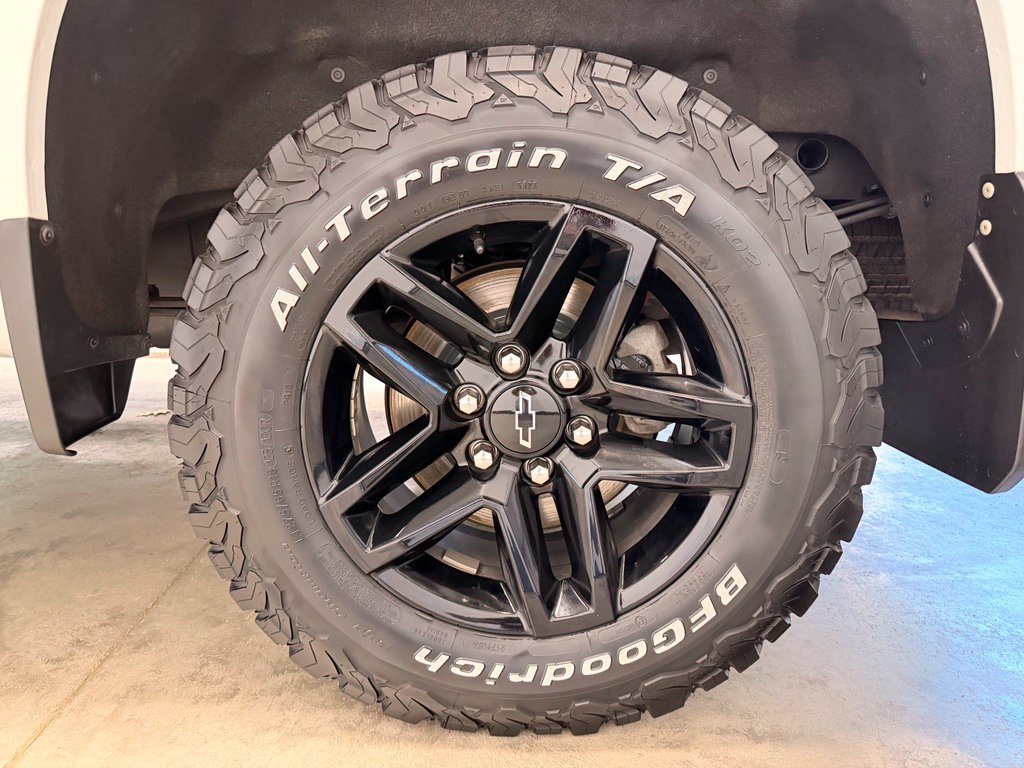Used 2021 Chevrolet Silverado 1500 LT Trail Boss AWD/4WD image 21