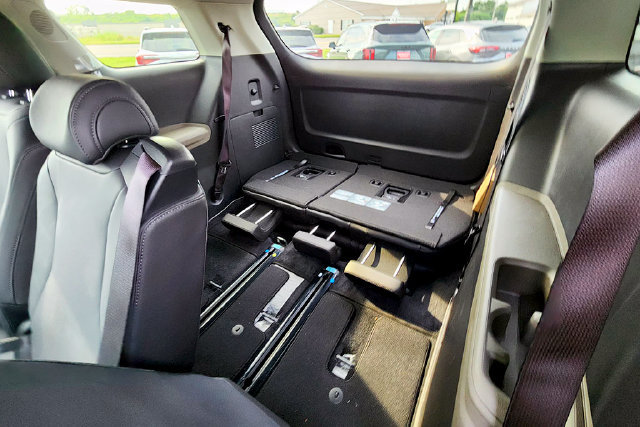 Used 2026 Kia Carnival FWD image 20