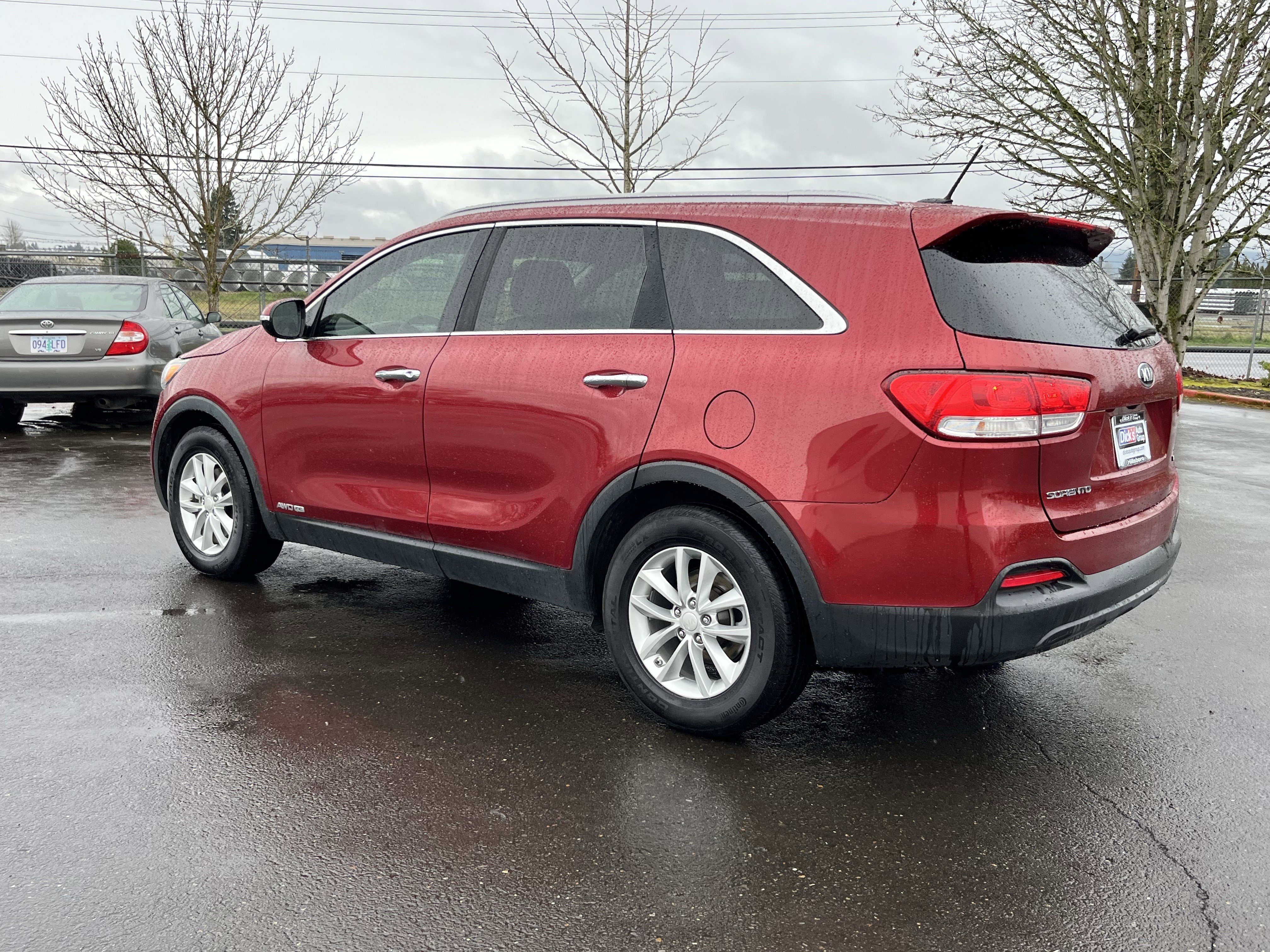Used 2016 Kia Sorento LX image 3