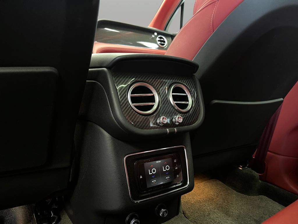 Used 2020 Bentley Bentayga AWD/4WD image 26