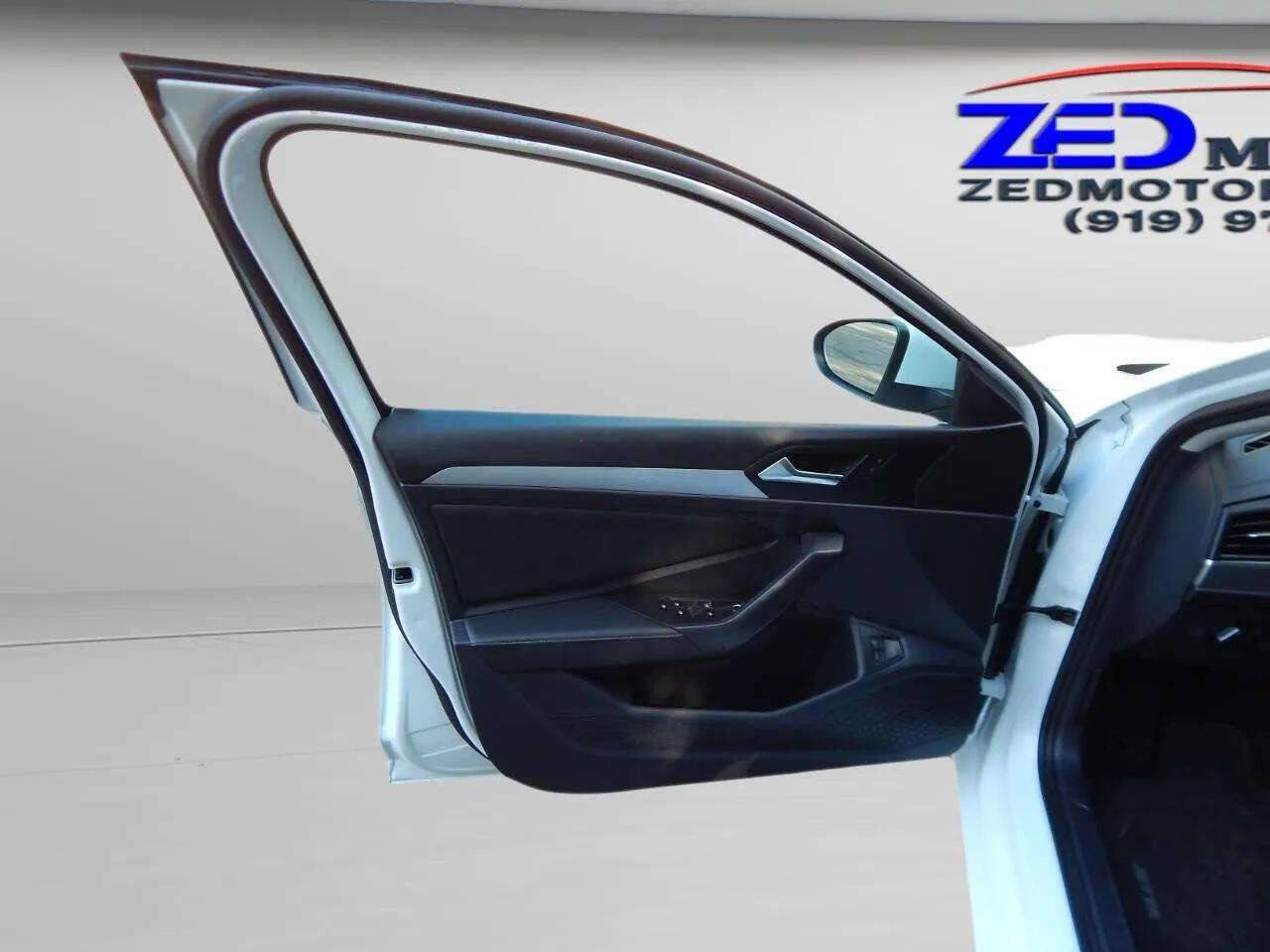 Used 2024 Volkswagen Jetta S image 14