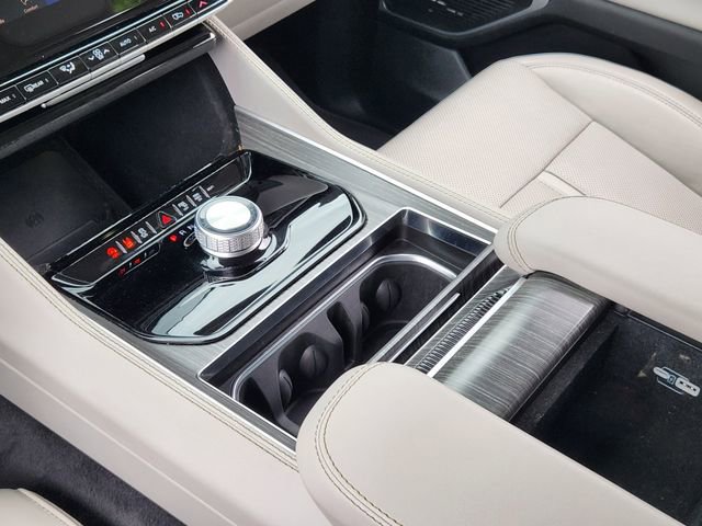 Certified 2024 Jeep Wagoneer Series II image 18