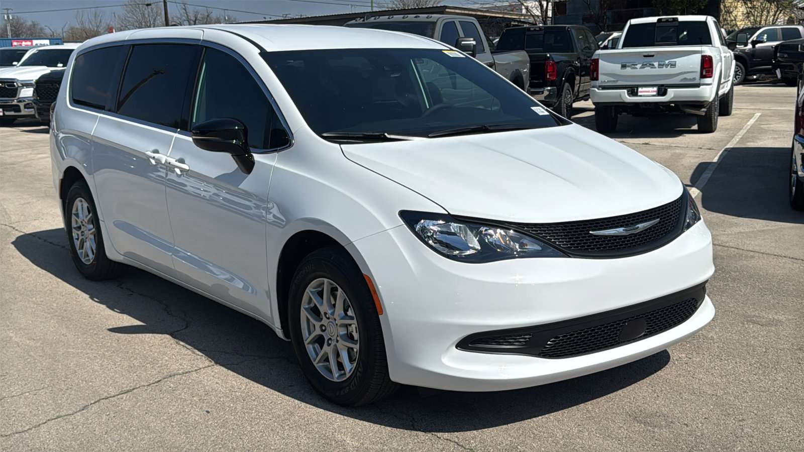 New 2026 Chrysler Voyager LX image 3