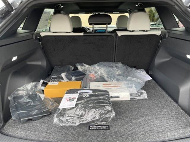 New 2025 Volkswagen Atlas Cross Sport SEL Premium R-Line image 12