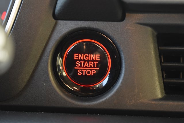 Used 2025 Honda Pilot Elite image 33