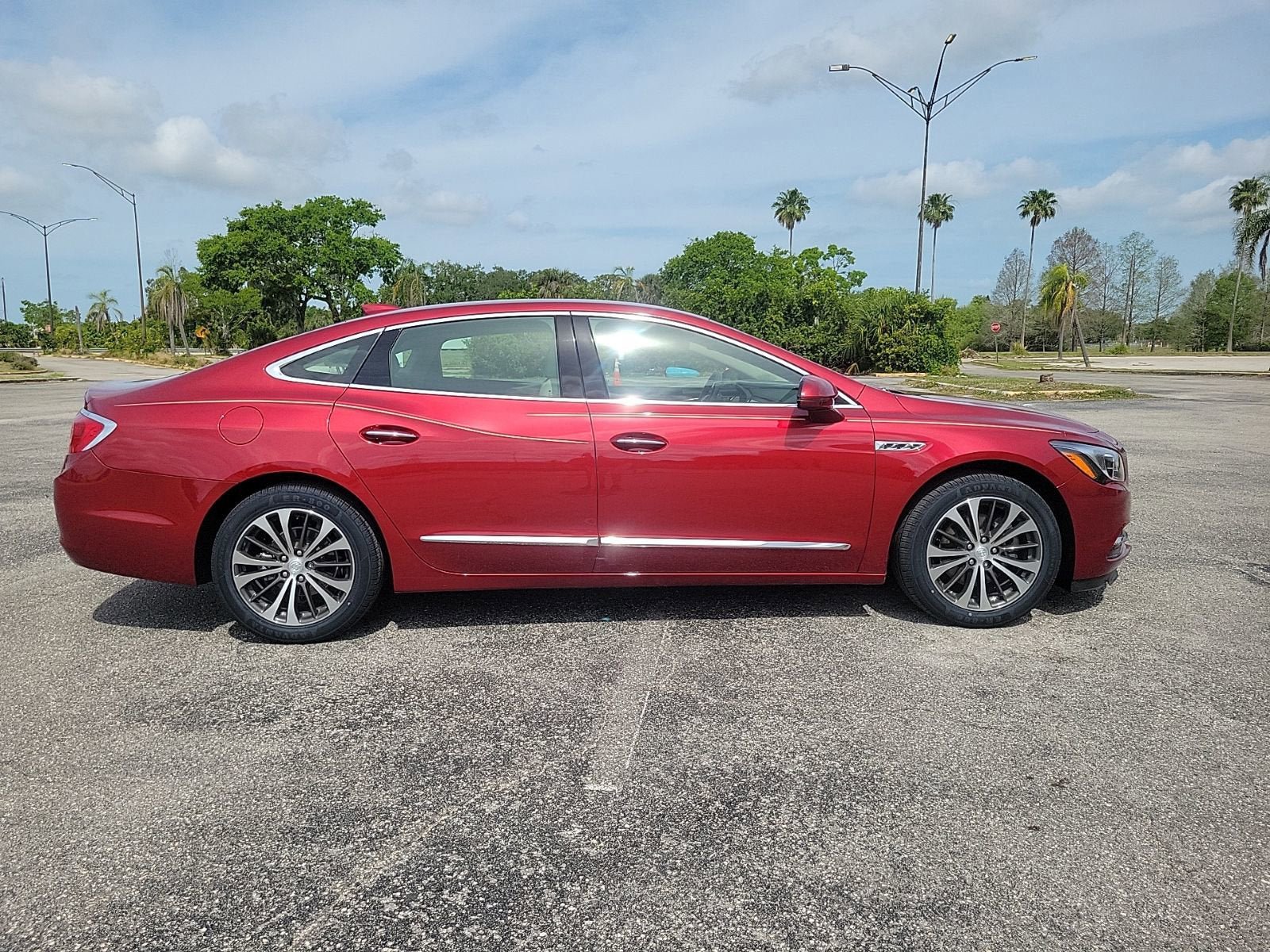Certified 2018 Buick LaCrosse Essence w/ Sights and Sounds Package image 5