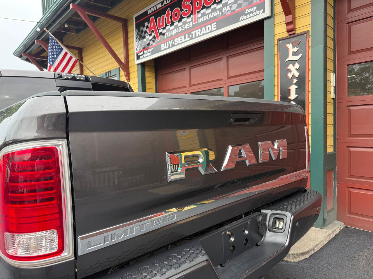 Used 2018 RAM 2500 Limited AWD/4WD image 8