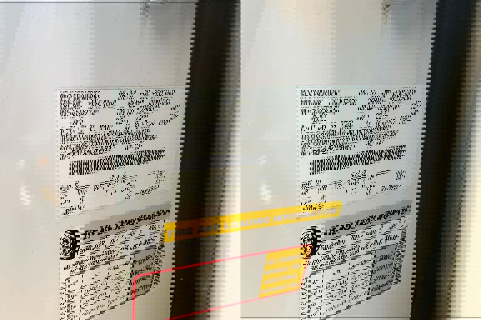 Used 2018 Ford Expedition Limited w/ Equipment Group 302A image 31