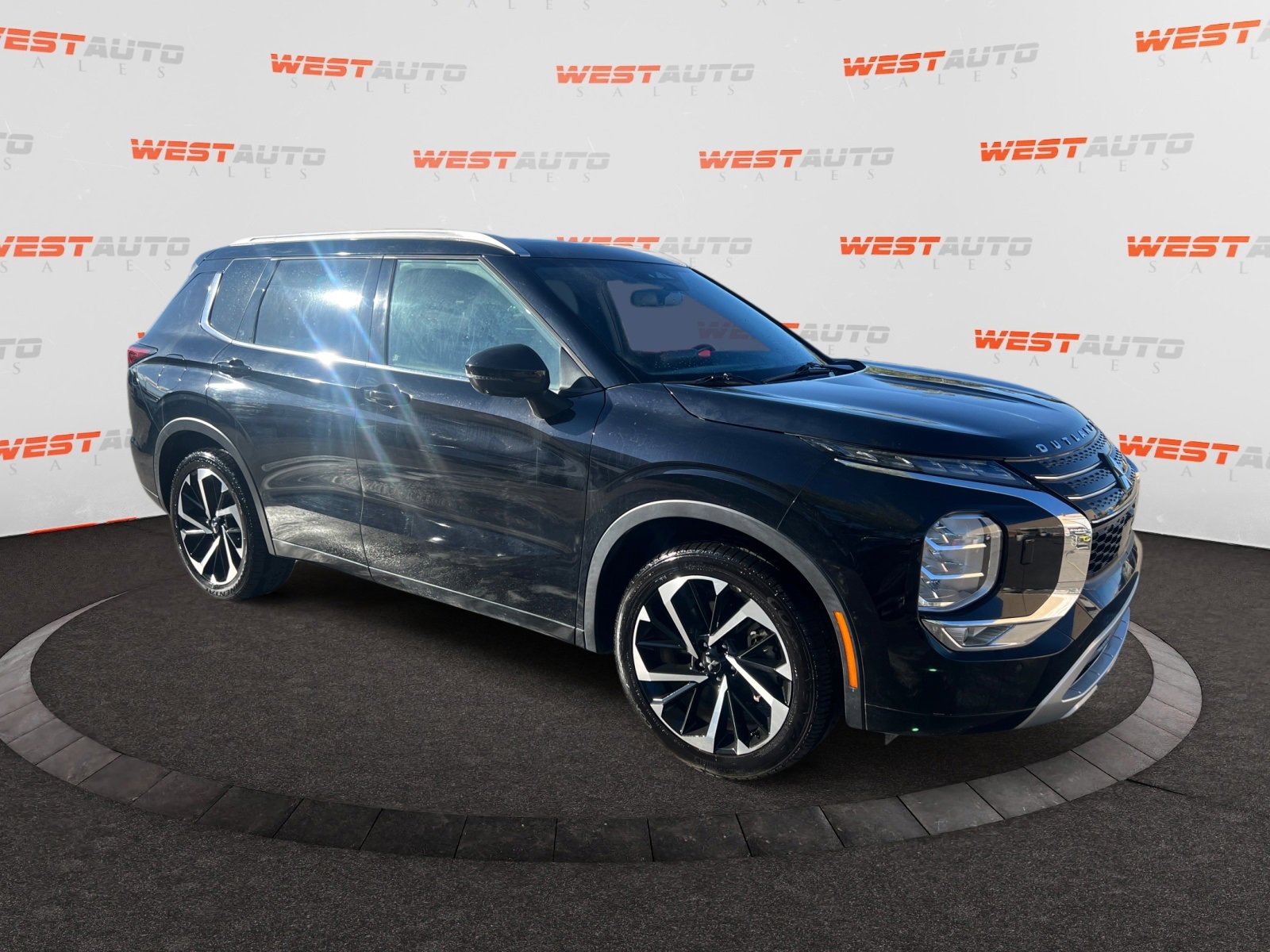 Used 2022 Mitsubishi Outlander SEL image 7