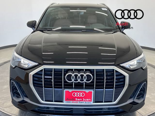 Used 2022 Audi Q3 2.0T Premium w/ Convenience Package image 2