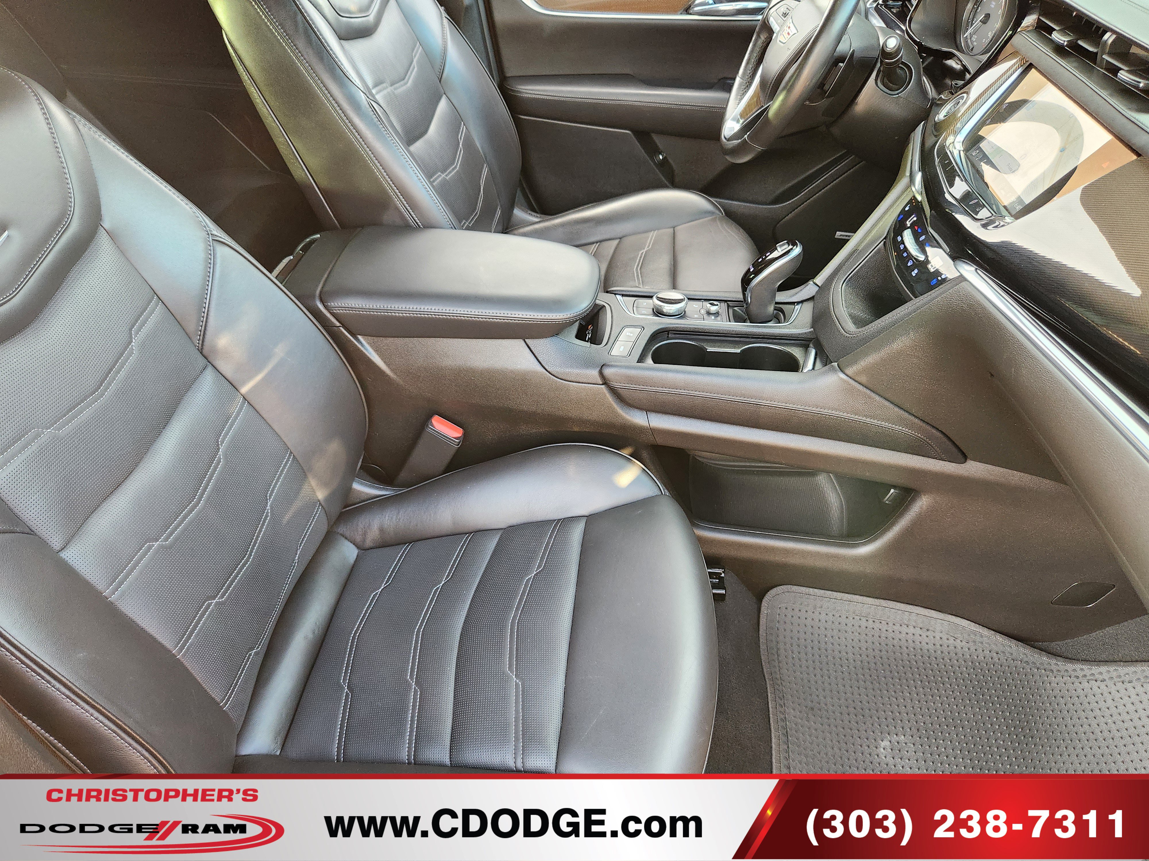 Used 2022 Cadillac XT6 Premium Luxury w/ Platinum Package AWD/4WD image 24