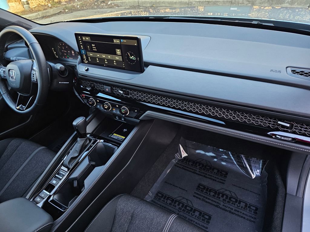 Used 2025 Honda Accord Sport image 21