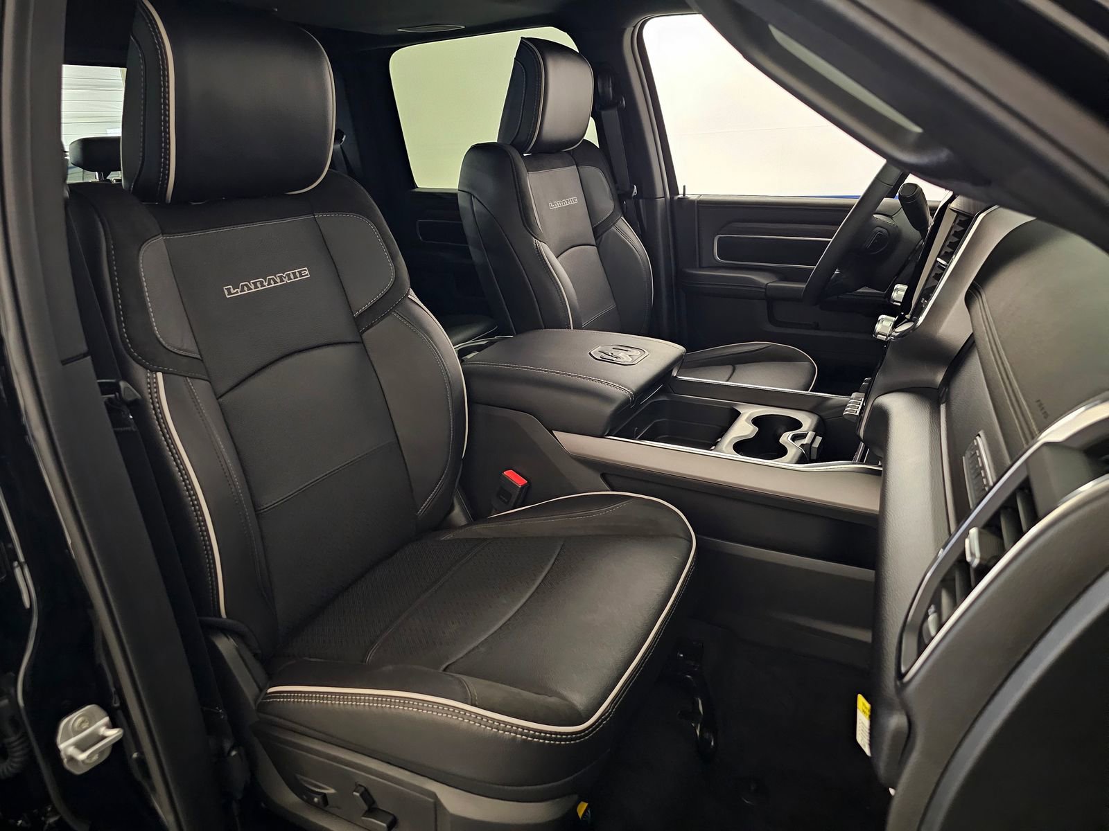 New 2026 RAM 2500 Laramie w/ Sport Appearance Package image 36