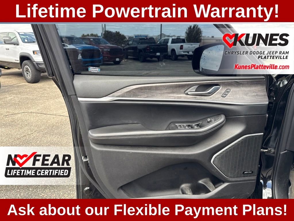 Used 2022 Jeep Grand Cherokee Limited 4xe AWD/4WD image 12