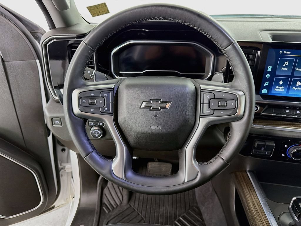 Used 2024 Chevrolet Silverado 1500 RST AWD/4WD image 13