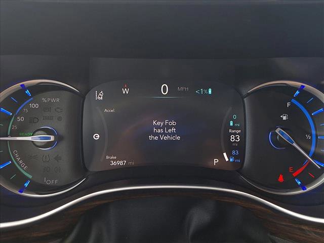 Used 2023 Chrysler Pacifica Pinnacle image 11