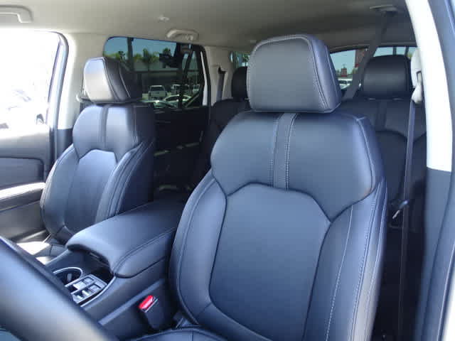 Used 2025 Honda Pilot EX-L image 18