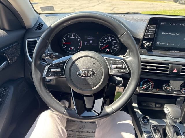 Used 2021 Kia Seltos S FWD image 15