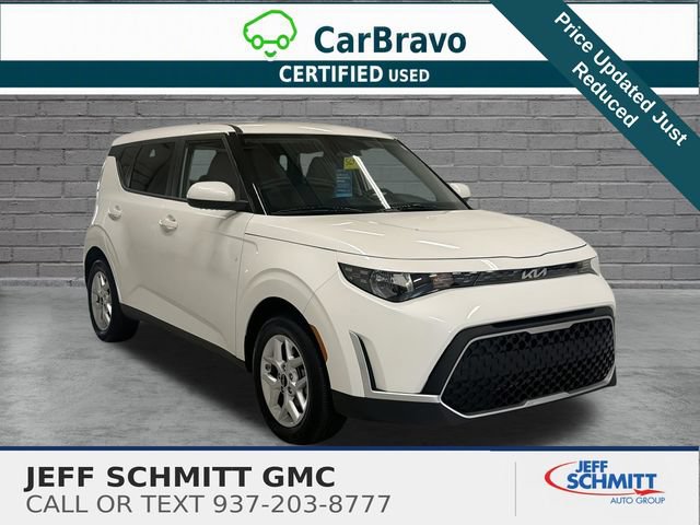 Used 2025 Kia Soul LX w/ LX Technology Package FWD image 1