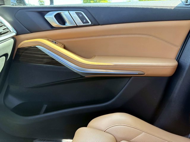 Certified 2023 BMW X5 xDrive45e w/ M Sport Package AWD/4WD image 23
