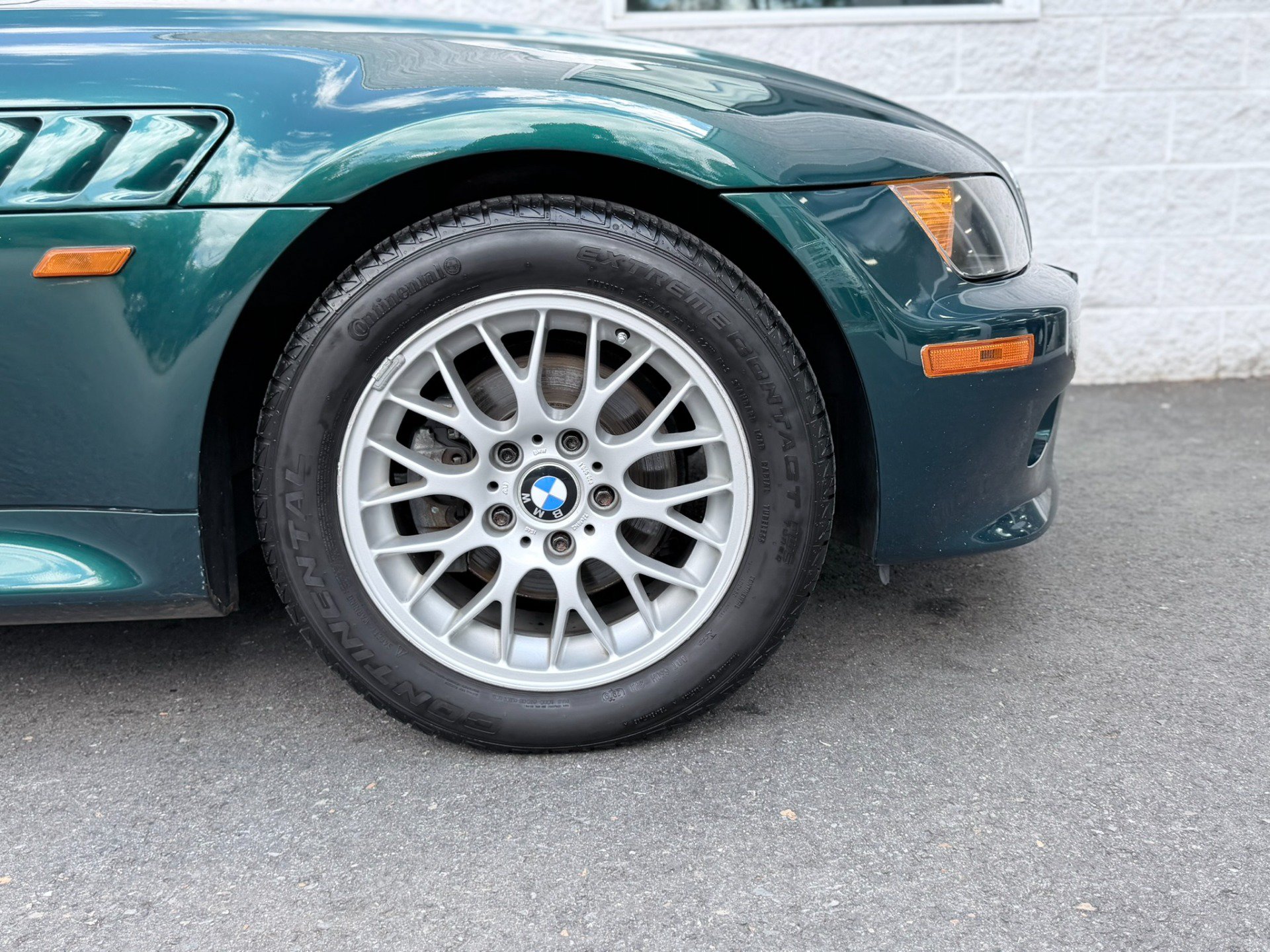 Used 1999 BMW Z3 2.5i RWD image 56