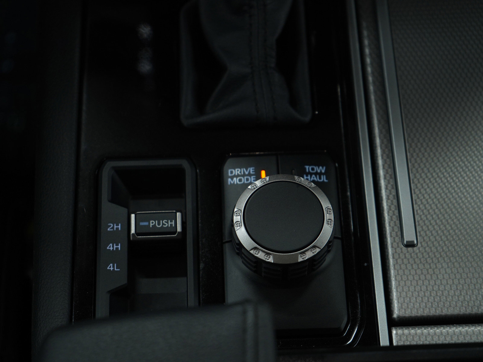 Used 2025 Toyota Sequoia Limited w/ Tow Technology Package image 22