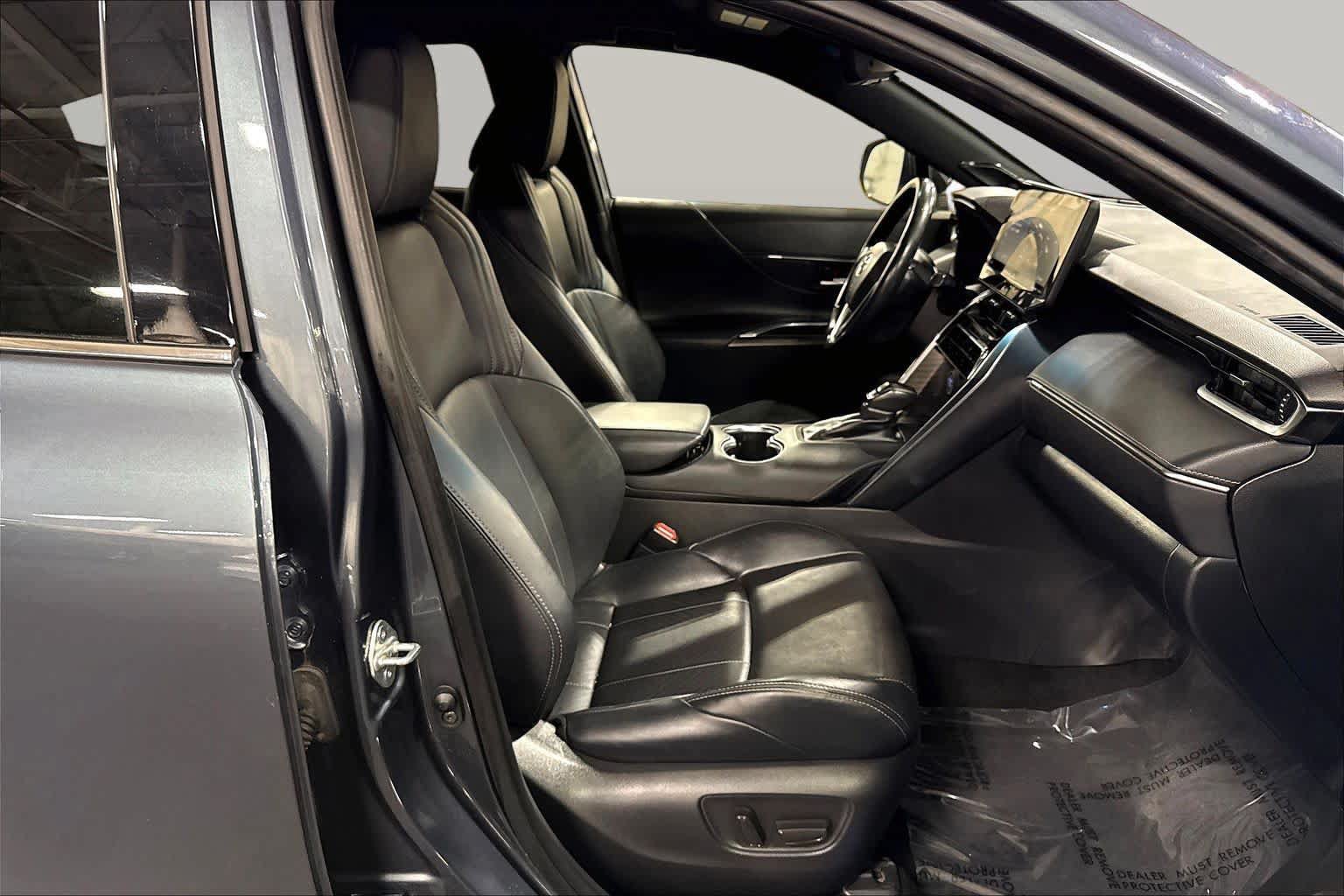 Used 2021 Toyota Venza Limited w/ Advanced Technology Package AWD/4WD image 8