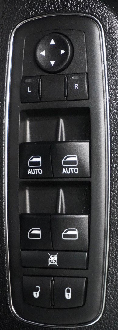 Used 2017 Chrysler 300 S w/ Safetytec Plus Group RWD image 24