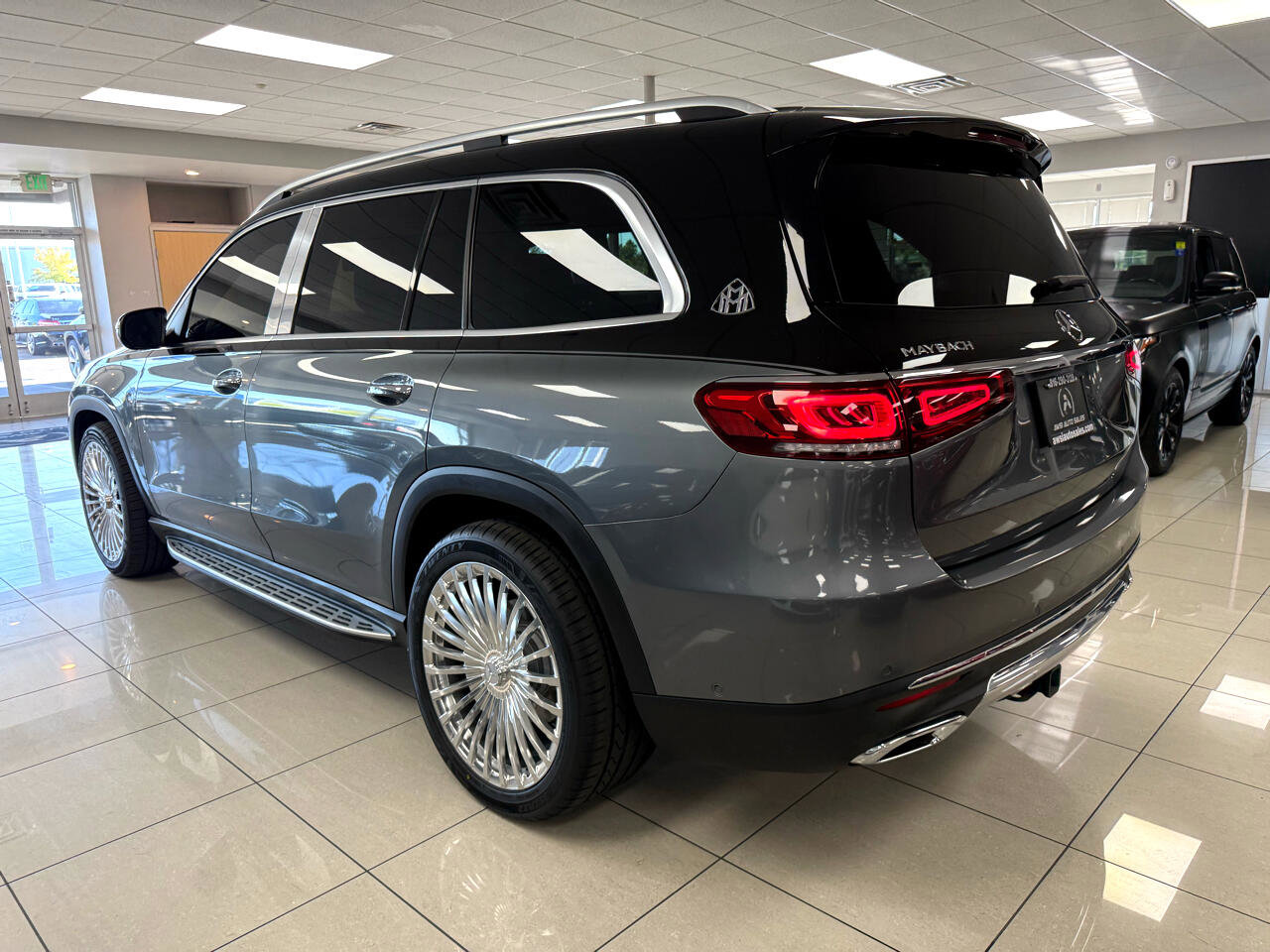 Used 2020 Mercedes-Benz GLS 450 4MATIC image 2
