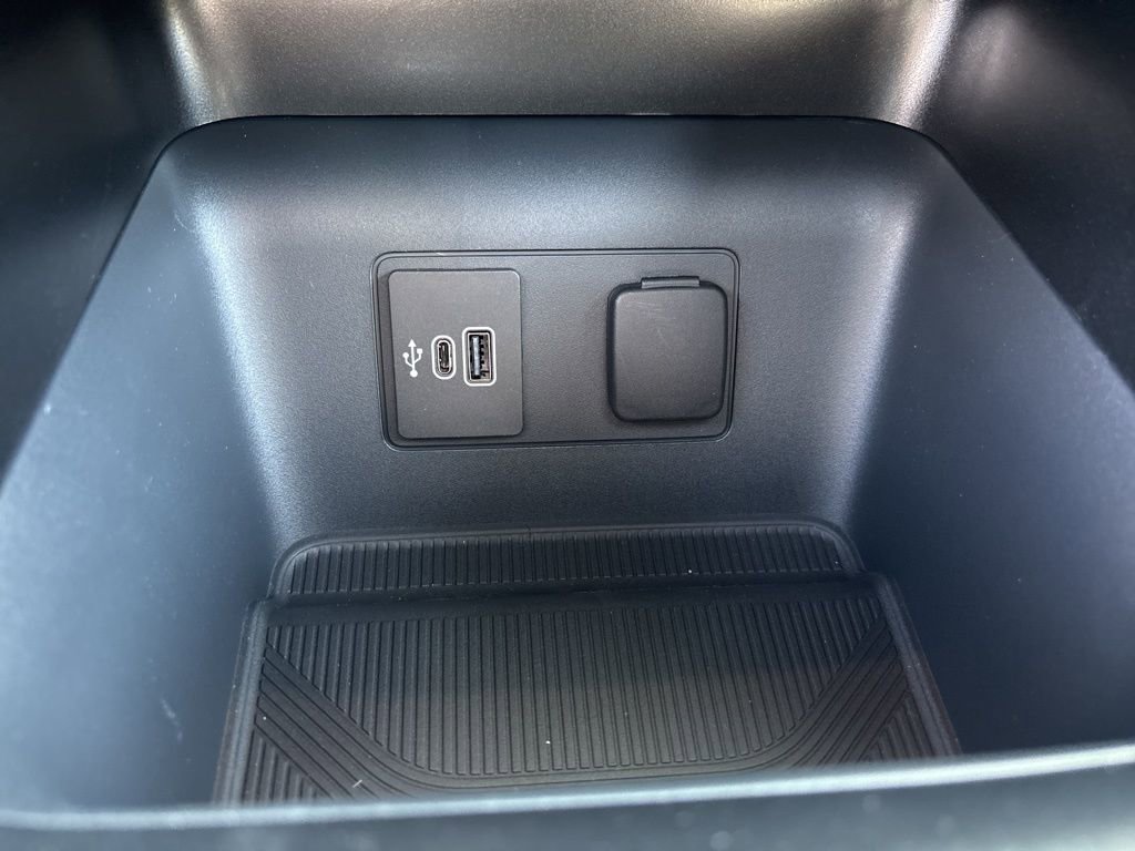 New 2026 Ford Explorer ST-Line w/ ST-Line Street Pack image 24