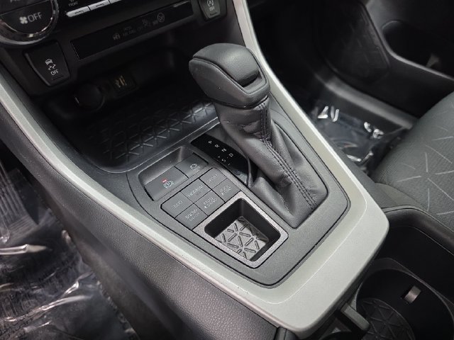 Certified 2025 Toyota RAV4 XLE AWD/4WD image 25