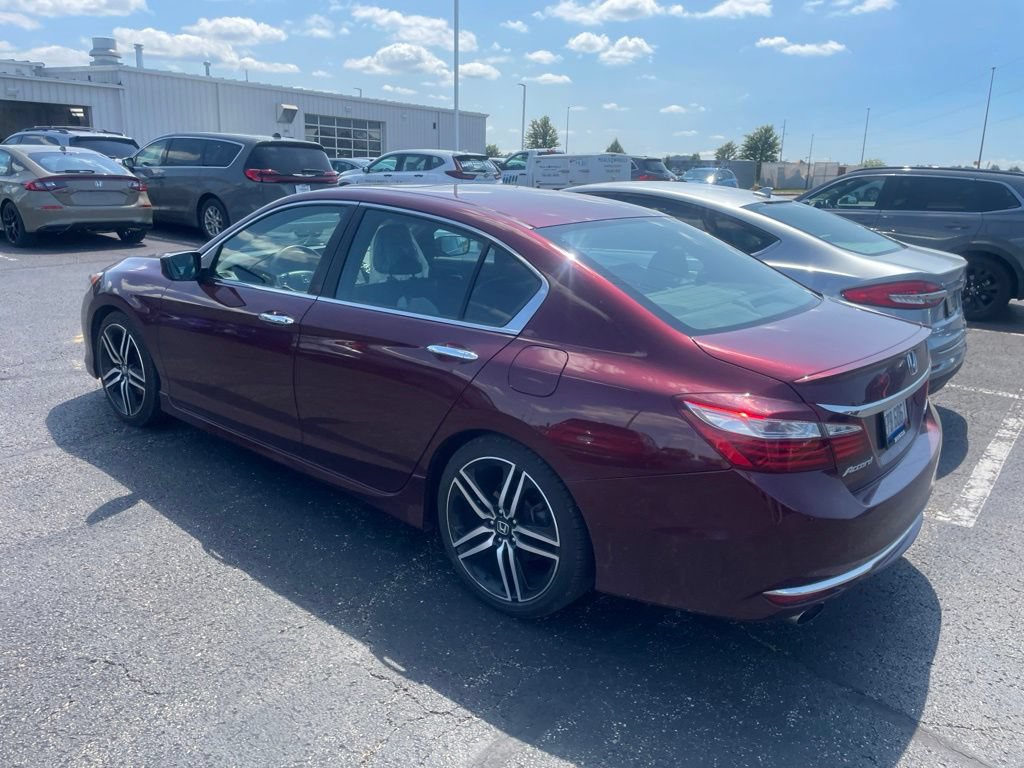 Used 2016 Honda Accord Sport image 12