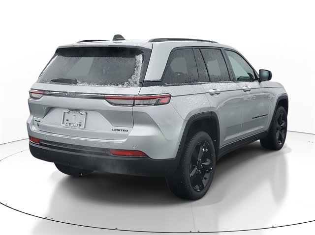 New 2025 Jeep Grand Cherokee Limited w/ Black Appearance Package image 4