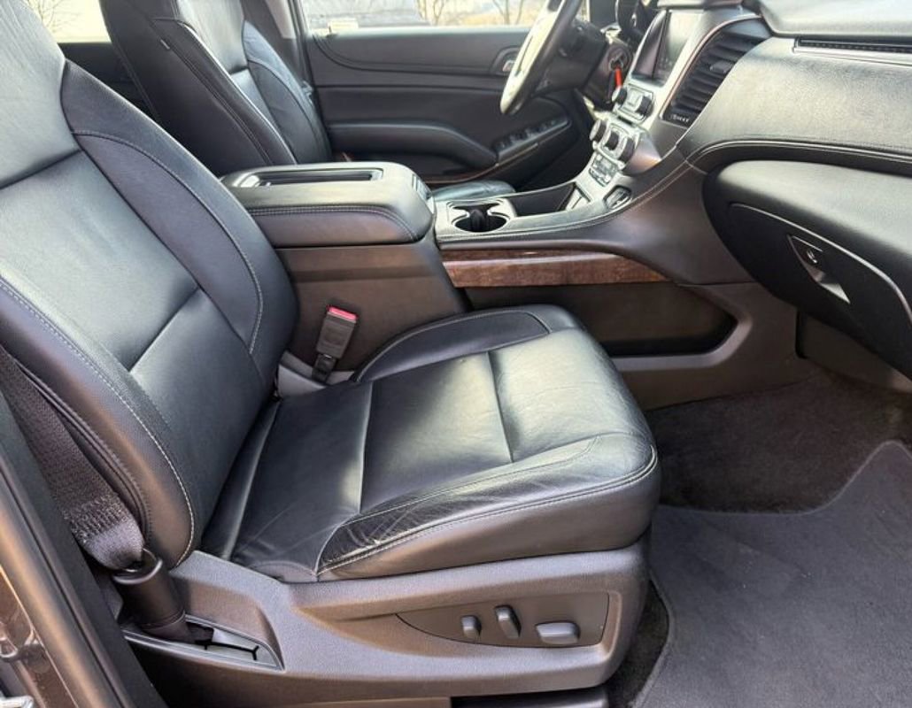 Used 2018 Chevrolet Suburban LT image 37