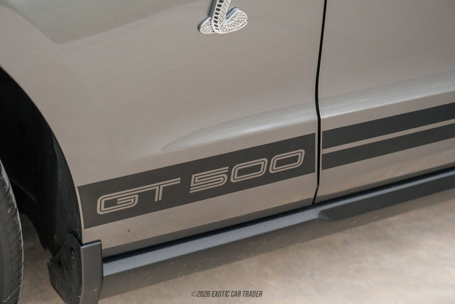 Used 2010 Ford Mustang Shelby GT500 RWD image 85