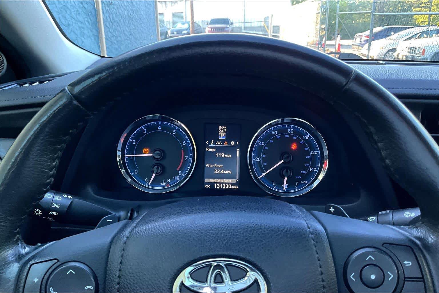 Used 2017 Toyota Corolla SE image 25