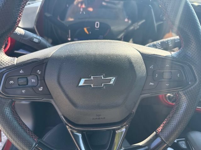 Used 2024 Chevrolet Trax RS w/ Sunroof Package FWD image 24