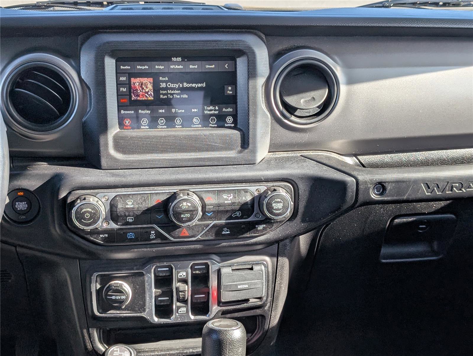 Used 2023 Jeep Wrangler Unlimited w/ Convenience Group image 18