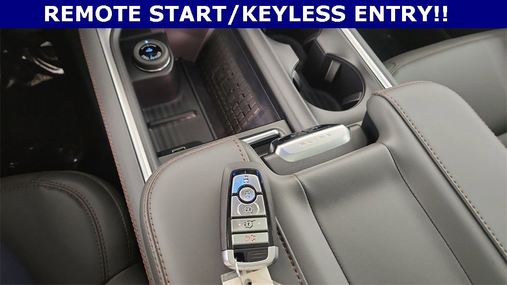 New 2025 Ford Expedition Active image 23