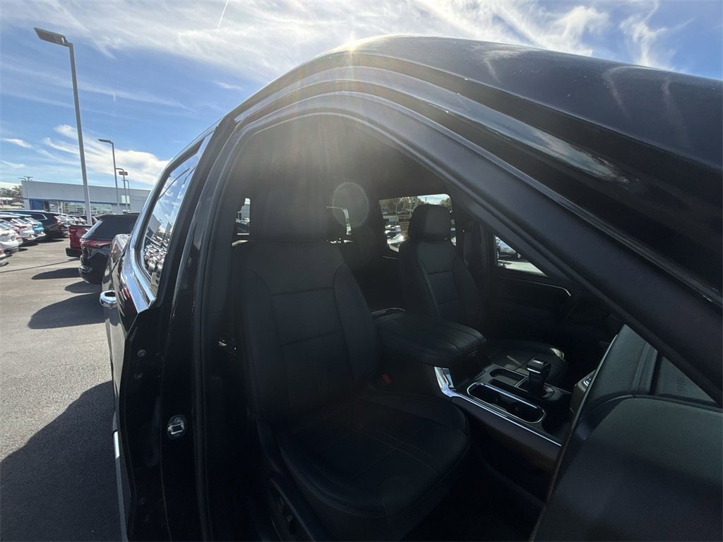 Used 2024 Chevrolet Silverado 1500 High Country w/ High Country Premium Package image 31