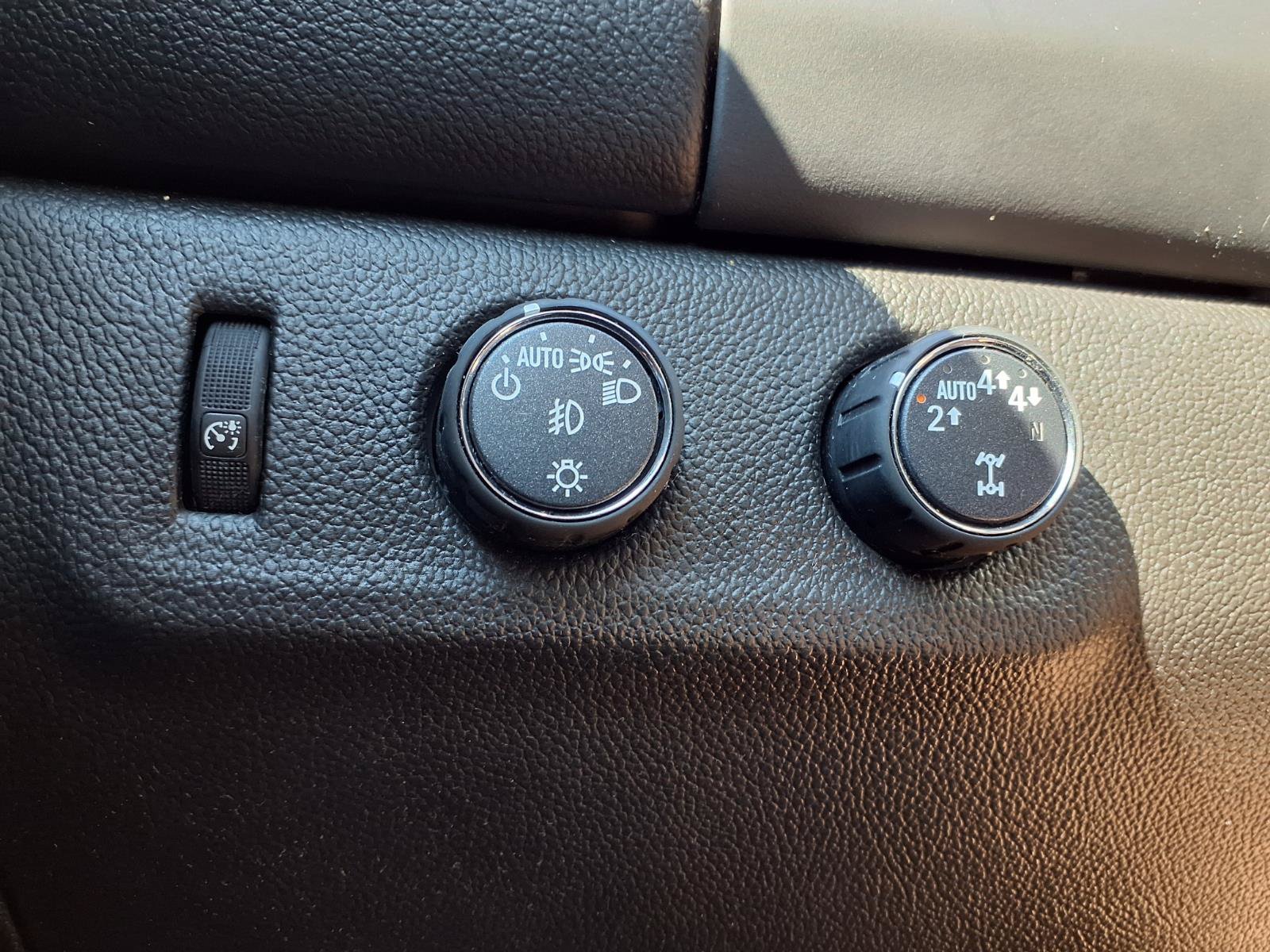 Used 2021 GMC Canyon Elevation w/ Driver Alert Package AWD/4WD image 13