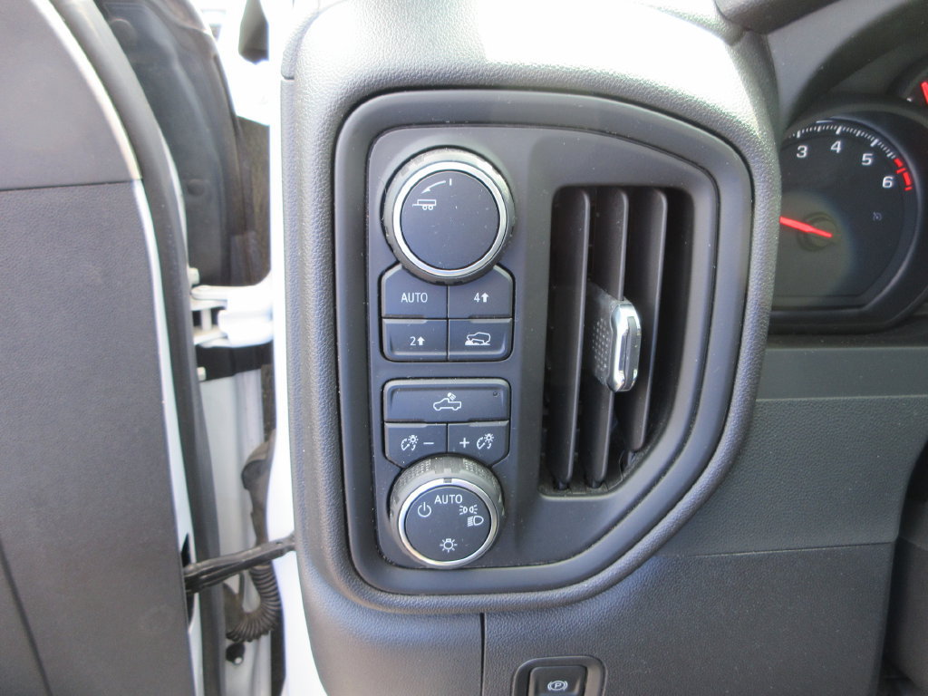 Certified 2022 Chevrolet Silverado 1500 Custom AWD/4WD image 22