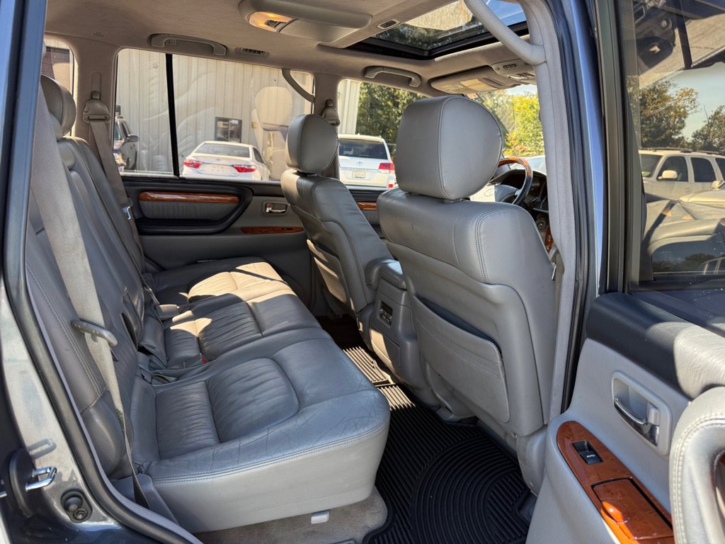 Used 2003 Lexus LX 470 4WD image 17