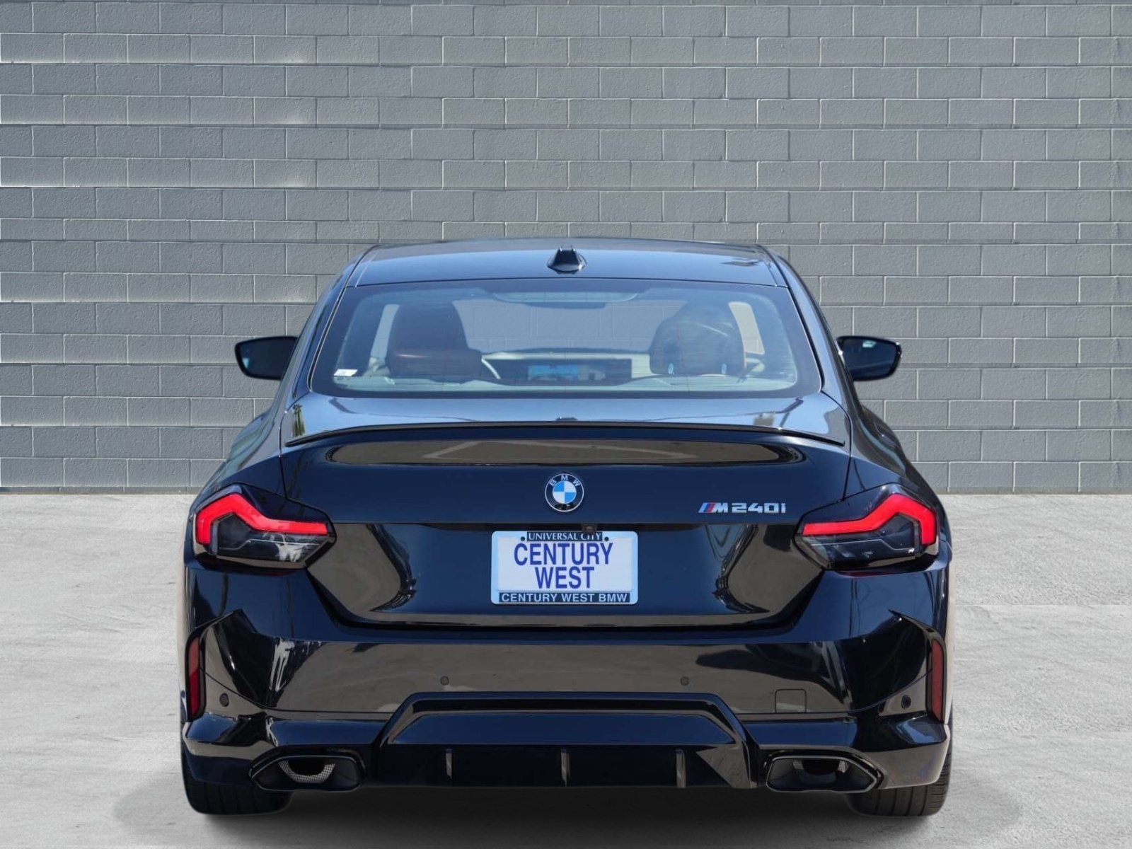 Used 2025 BMW M240i Coupe RWD image 4