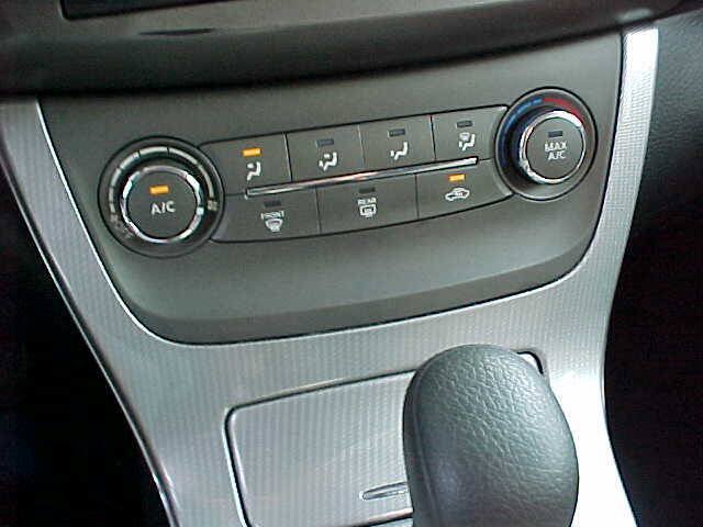 Used 2013 Nissan Sentra SR w/ Driver Pkg FWD image 25